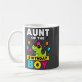 Aunt Of The Birthday Boy Dinosaur Party  コーヒーマグカップ (左)