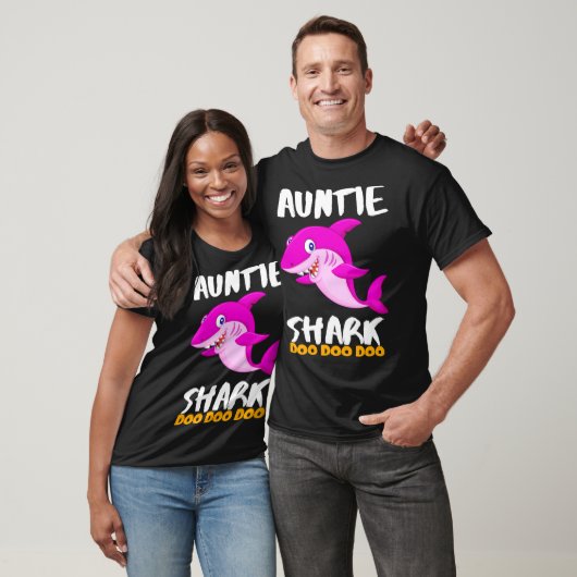 Auntie Shark  Last Minute Tシャツ (ユニセックス)