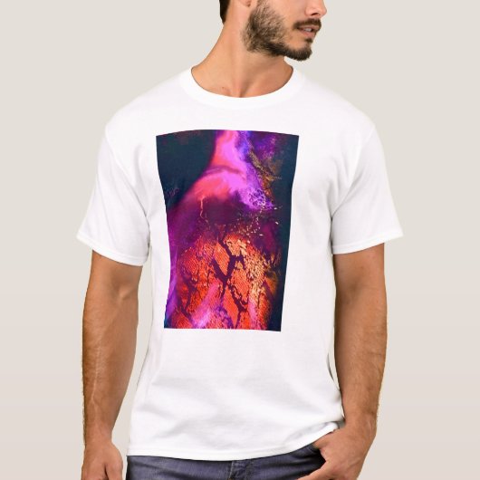 Aurora-Inspired Luxury Art Tシャツ (正面)