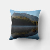 Australia Tasmania Lake Reflections写真 クッション (裏面)