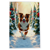 Australian Shepherd Christmas Tree Farm Painting ミディアムペーパーバッグ (正面)