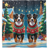 Australian Shepherd Dogs Christmas Snow Holiday シャワーカーテン (正面)