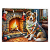 Australian Shepherd Fireplace with Christmas Light ラージペーパーバッグ (裏面)