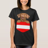 Austria Flag Vizsla Dog In Pocket Tシャツ (正面)