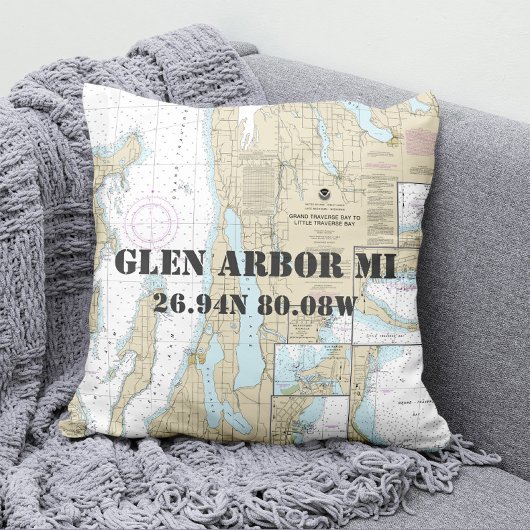 Authentic 航海の Chart Traverse City Michigan クッション