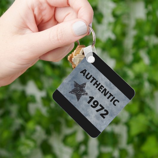 Authentic 1972ヴィンテージスターレトロ誕生日デザイン キーホルダー