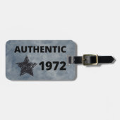 Authentic 1972ヴィンテージスターレトロ誕生日デザイン ラゲッジタグ (正面横)
