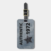 Authentic 1972ヴィンテージスターレトロ誕生日デザイン ラゲッジタグ (正面縦)
