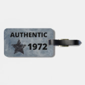 Authentic 1972ヴィンテージスターレトロ誕生日デザイン ラゲッジタグ (裏面横)