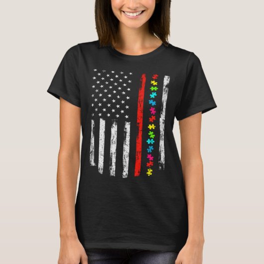 Autism Awareness 4th July Thin Red Line Firefighte Tシャツ (正面)