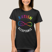 Autism Awareness Acceptance Red Instead Puzzle mom Tシャツ (正面)
