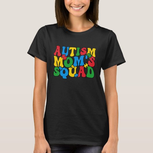 Autism Awareness Autism Mom's Squad Puzzle Pieces  Tシャツ (正面)