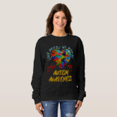 Autism awareness colorful puzzle heart Autistic スウェットシャツ (正面フル)