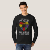 Autism Awareness  Dad Mom Daughter Autistic Kids A Tシャツ (正面フル)