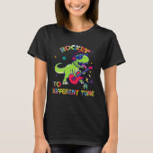 Autism Awareness Dino Rex Rockin To Different Tune Tシャツ (正面)