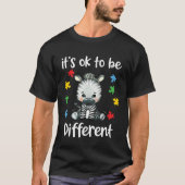 Autism Awareness It s OK to be different Zebra Tシャツ (正面)