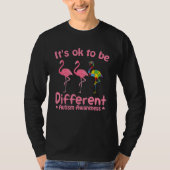 Autism Awareness Its Ok To Be Different Flamigo Wo Tシャツ (正面)