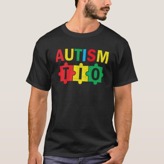 Autism Awareness Puzzle Ribbon Proud Autism Tio Tシャツ (正面)