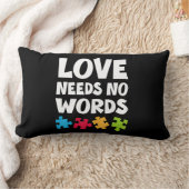 Autism Awareness Teacher Shirt Love Needs No Word ランバークッション (ブランケット)
