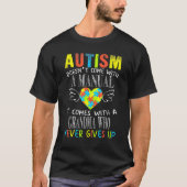 Autism Doesn't Come With A Manual Grandma Autism A Tシャツ (正面)