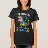 Autism Embrace Differences Dinosaur Rex Kids Cute  Tシャツ (正面)