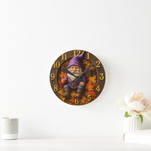 Autumn gnome with maple leaves rustic ラウンド壁時計 (ホーム)