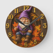Autumn gnome with maple leaves rustic ラウンド壁時計 (正面)