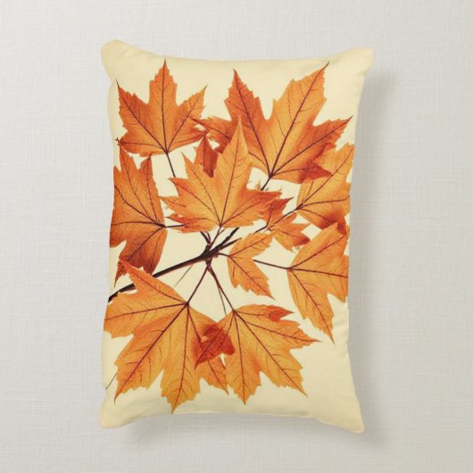 Autumn Maple Leaf Print: Fall Foliage アクセントクッション (裏面(縦))