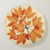Autumn Maple Leaf Print: Fall Foliage ラウンドクッション (裏面)