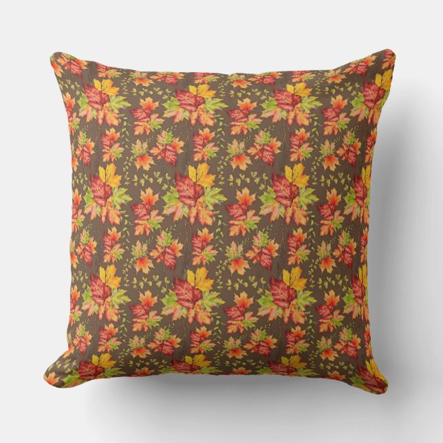 Autumn maple leaves pattern outdoor pillow アウトドアクッション (正面)