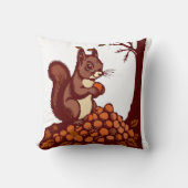 🐿️ Autumn Squirrel Decorative Pillow クッション (正面)
