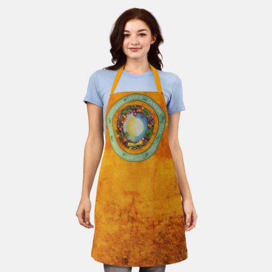 Autumn Wheel of the Year エプロン (着用した状態)