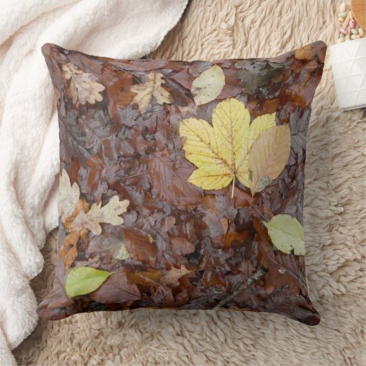 Autumn & Yellow Leaves Pattern Throw Pillow クッション (ブランケット)