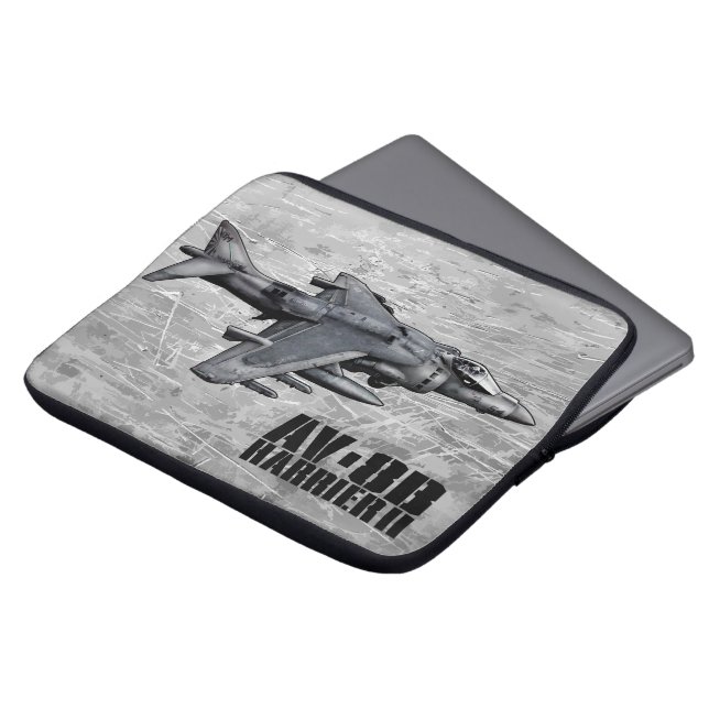 AV-8BハリアーII ラップトップスリーブ (正面上部)