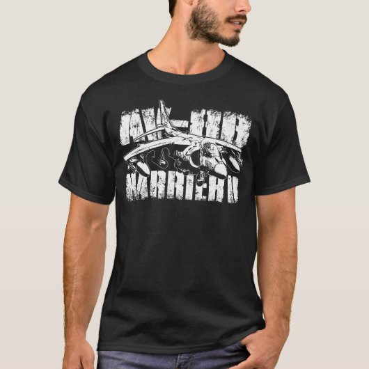 AV-8B Harrier IIメンズベーシックDark Tシャツ (正面)