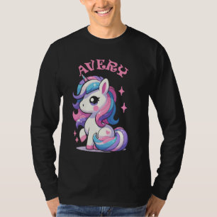 Avery Cute Unicornデザインfor Girls Name Avery Tシャツ