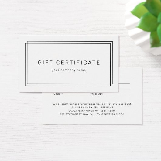 AVERY Modern Minimalist Business Gift Certificate (デスク)