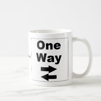 AVFTMのロゴのコップ コーヒーマグカップ