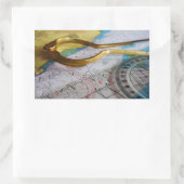 Avonturen beleven en bestemming zoeken op kompas. 長方形シール (バッグ)