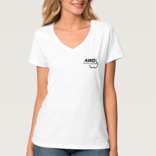 AWD女の子は彼女達のカーブを愛します Tシャツ (正面)