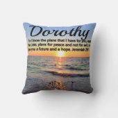 AWE-インスパイアs JEREMIAH 29:11 パーソナライズされた SUNRISE クッション (裏面)