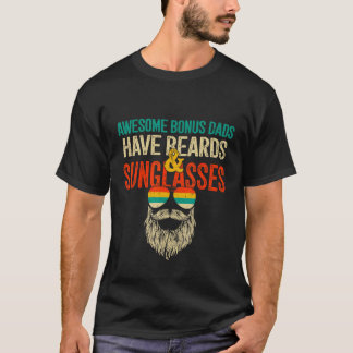 Awesome Bonus Dads Have Beards And Sunglasses Fath Tシャツ