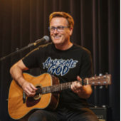 Awesome God Tシャツ