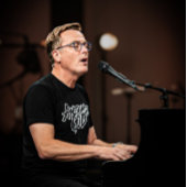 Awesome God Tシャツ