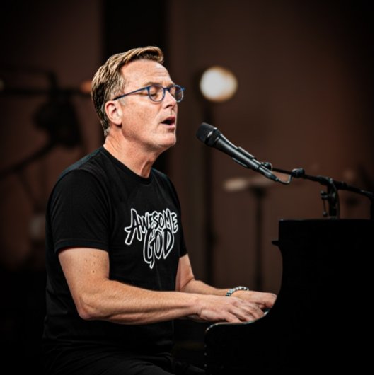 Awesome God Tシャツ