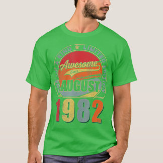 Awesome Since August 1982 40 Years Old 40th Birthd Tシャツ