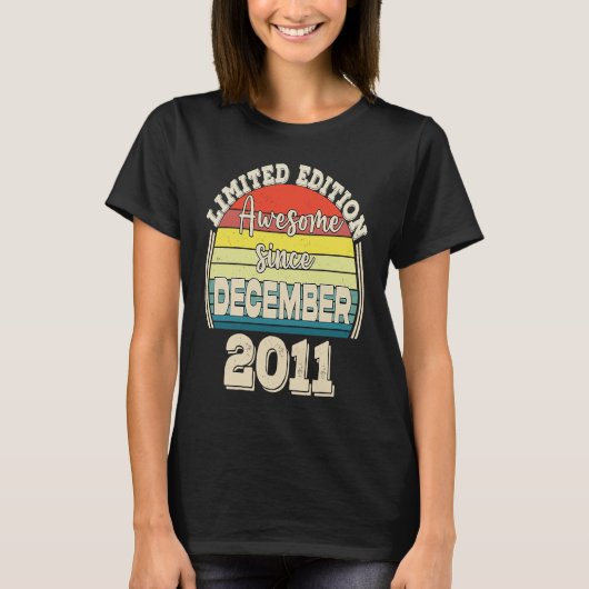 Awesome Since December 2011 Born in December Dad M Tシャツ (正面)