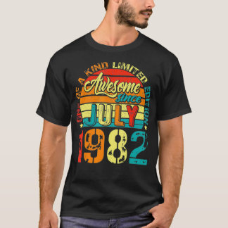 Awesome Since July 1982 40 Years Old 40th Birthday Tシャツ