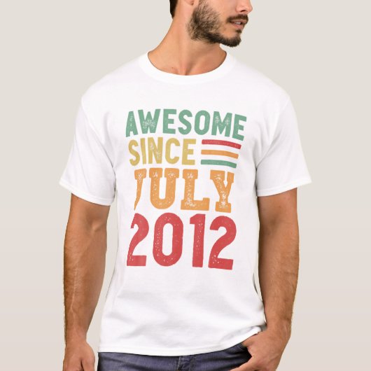 Awesome Since July 2012 10Th Birthday Retro Gift Tシャツ (正面)