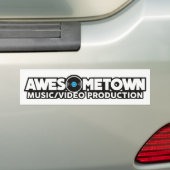 Awesometownのバンパーステッカー バンパーステッカー (車上)